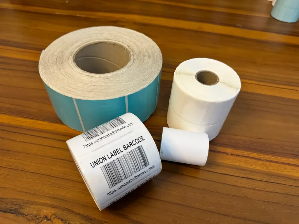 Contoh gulungan roll label barcode semicoated berbagai ukuran produksi pabrik Union Label Barcode Surakarta